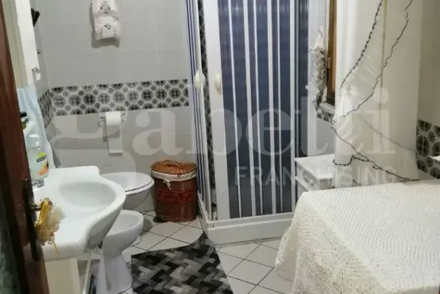 2-room flat in Via Petrarca, Nocera Inferiore - Photo 1