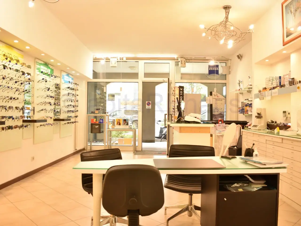 Negozio in Via Resia, Bolzano, {3} - Foto 1