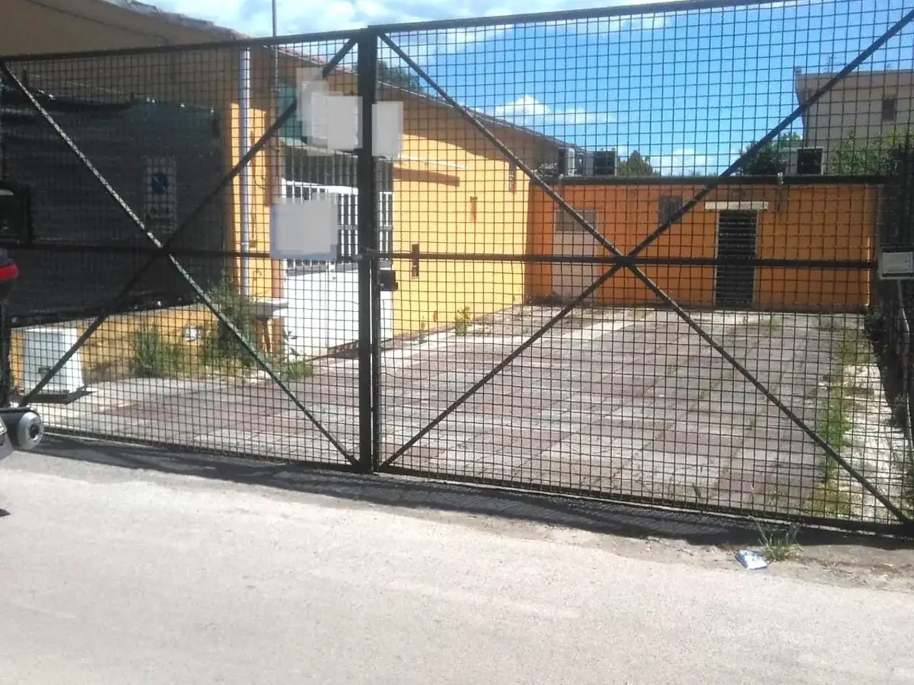 Magazzino in , Lucca, {3} - Foto 1