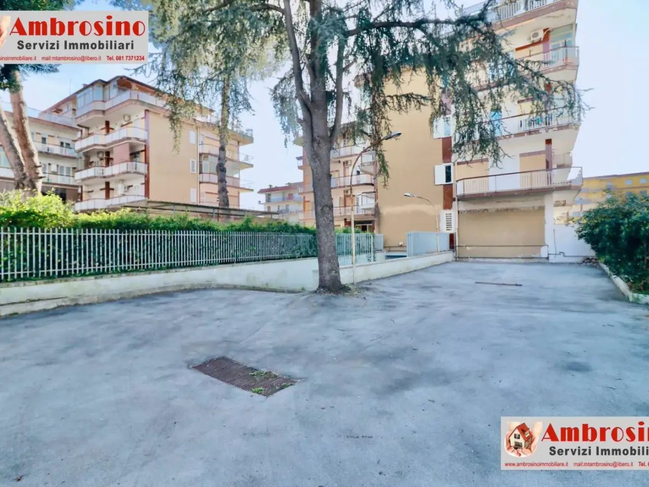 Magazzino in Via della Resistenza 116, Scafati, {3} - Foto 2
