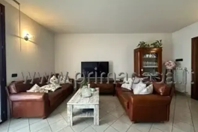 4-room flat, Novellara - Photo 1