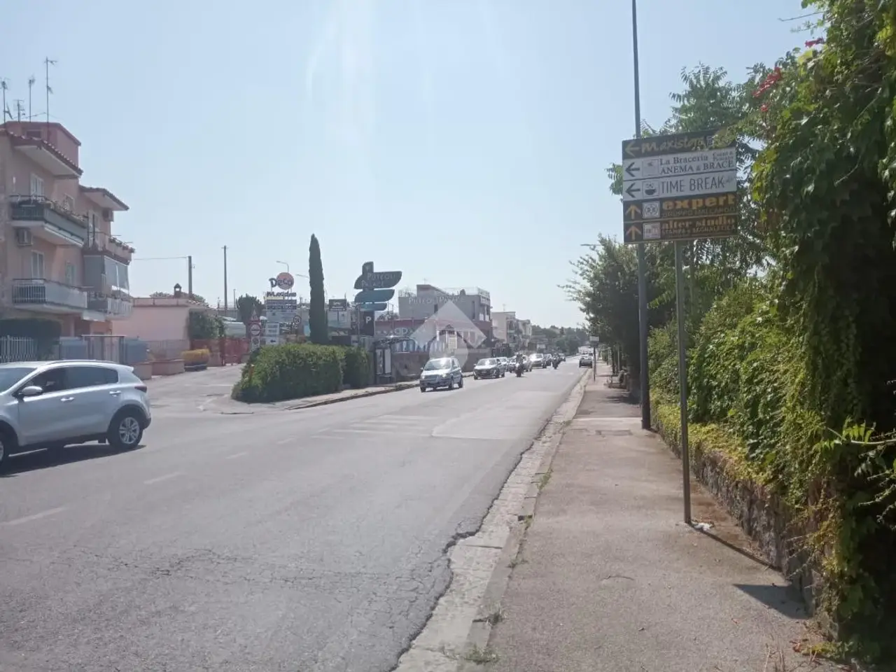 Negozio in Via Campi Flegrei 32, Pozzuoli, {3} - Foto 1
