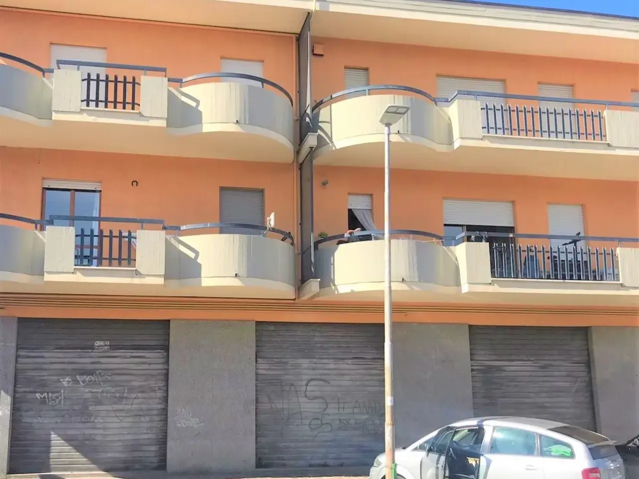 Palazzina commerciale in , Alba Adriatica, {3} - Foto 2