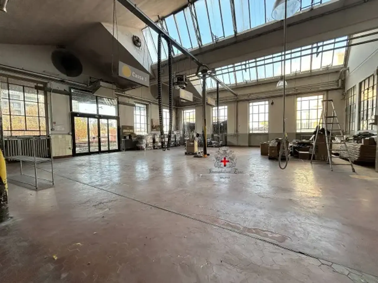 Negozio in Via Antonio Meucci 43, Milano, {3} - Foto 1