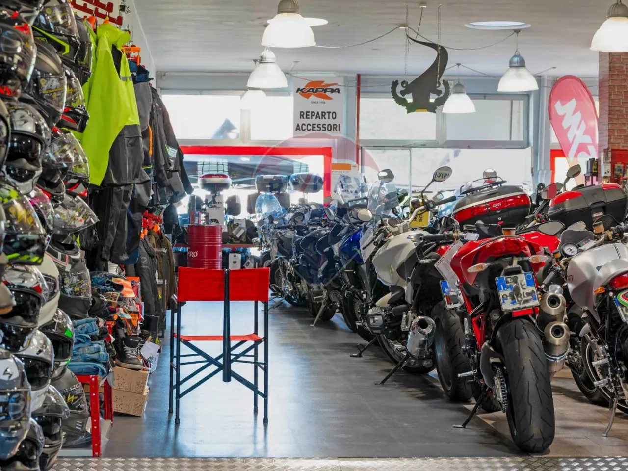 Esercizio commerciale in Via Novara 302, Borgomanero, {3} - Foto 1