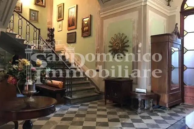 Mansion in Rgo Pietro Gor 10, Cascina - Photo 1