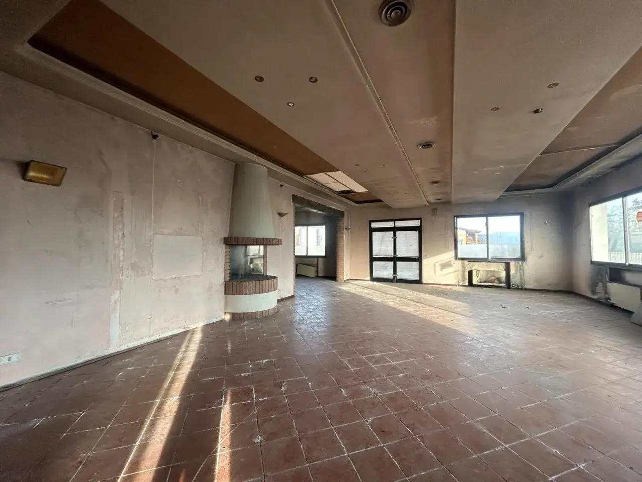 Negozio in Via Ungheresca Sud N. 66, Mareno Di Piave, {3} - Foto 2