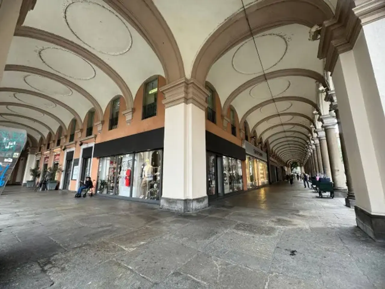 Negozio in Via Giuseppe Garibaldi 46, Torino, {3} - Foto 1