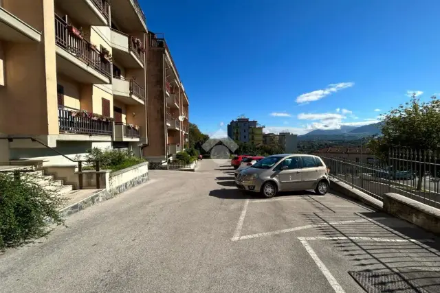 Quadrilocale in Via Vincenzo Giordano 10, Avellino - Foto 1