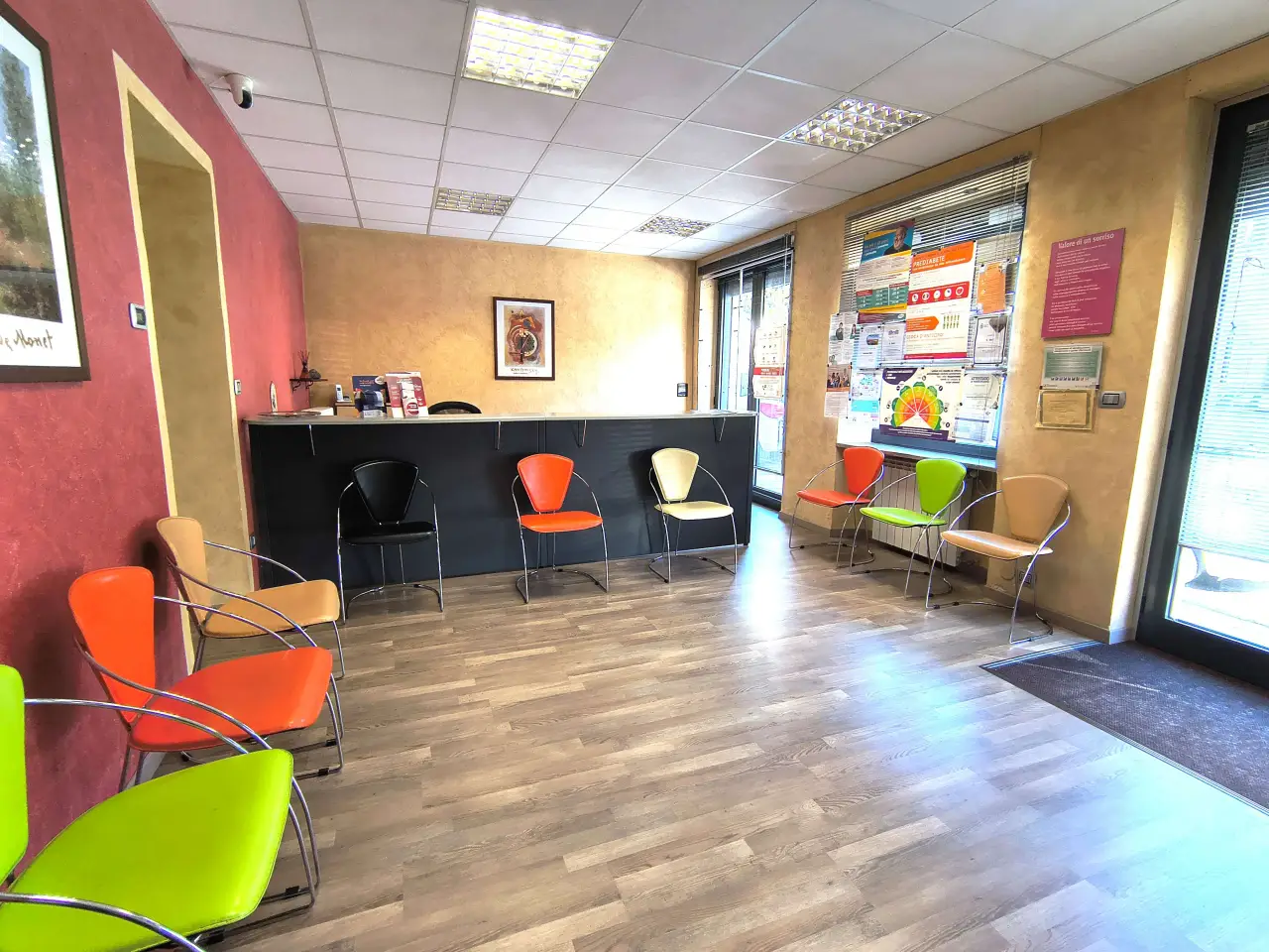 Ufficio in Viale Savorgnan d'Osoppo 17, Pinerolo, {3} - Foto 2