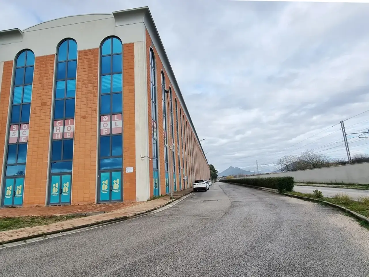 Ufficio in Viale delle Industrie  36, Caserta, {3} - Foto 2