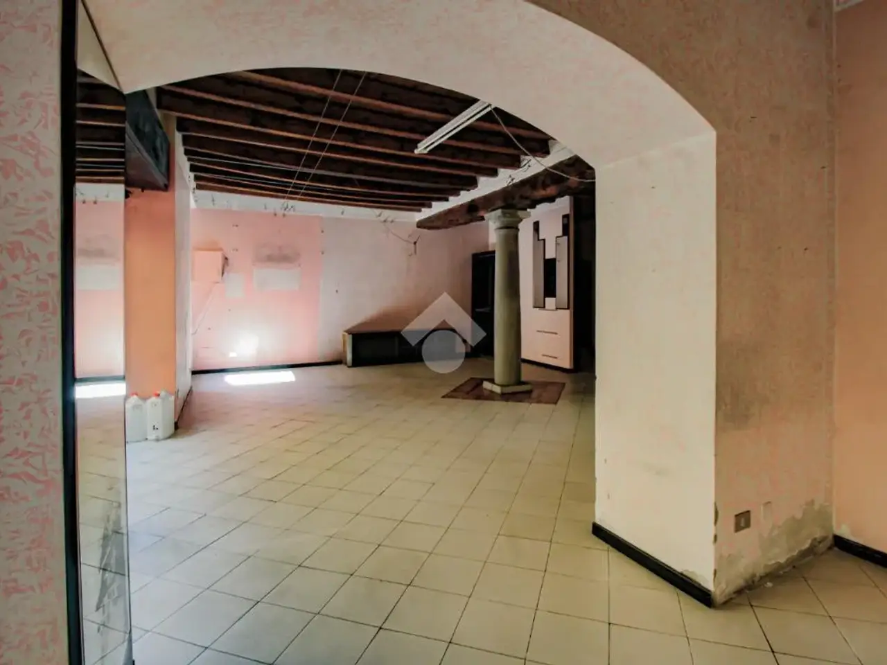 Negozio in Via Canonico Bissolotti 1, Palazzolo Sull'Oglio, {3} - Foto 1