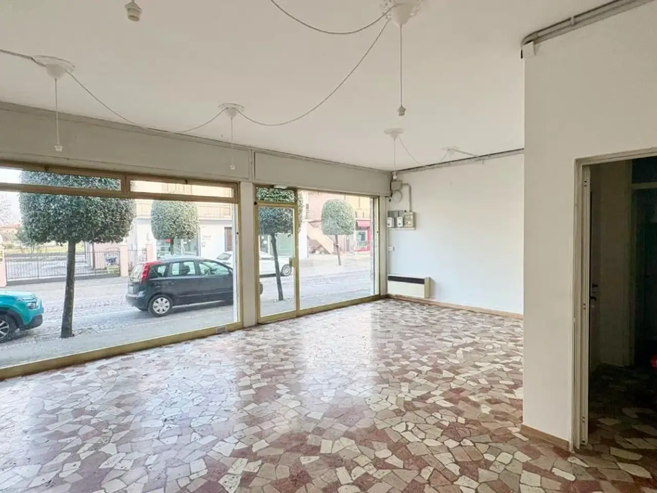 Negozio in Via Roma 21, Villa del Conte, {3} - Foto 1