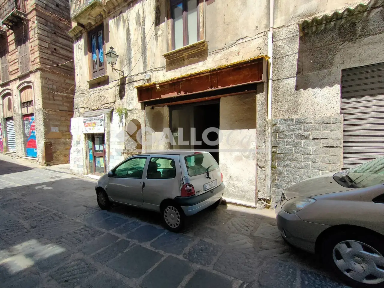 Deposito in Via Galeazzo di Tarsia Trav Corso Telesio, 87100, Cosenza, Cosenza, {3} - Foto 1