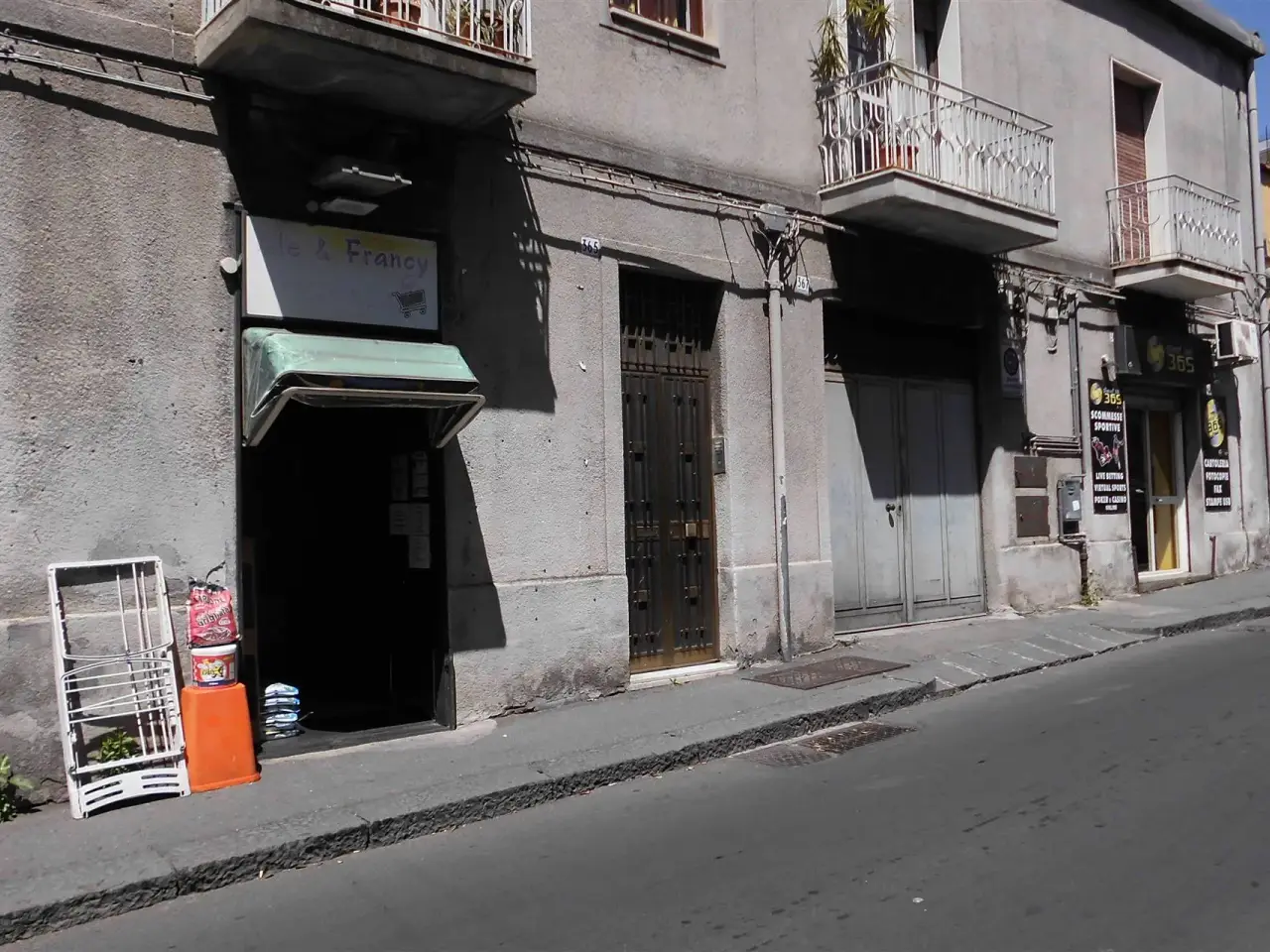Negozio in Via del Bosco, Catania, {3} - Foto 1