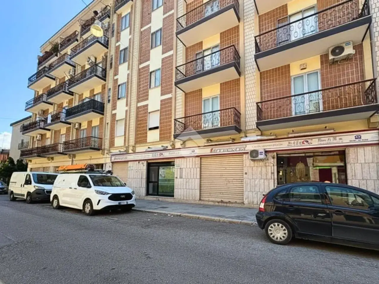 Negozio in Via Pietro Nenni 28, San Severo, {3} - Foto 2