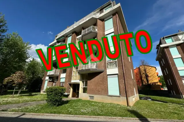 3-room flat in Via Monte Bianco 13, Cambiago - Photo 1