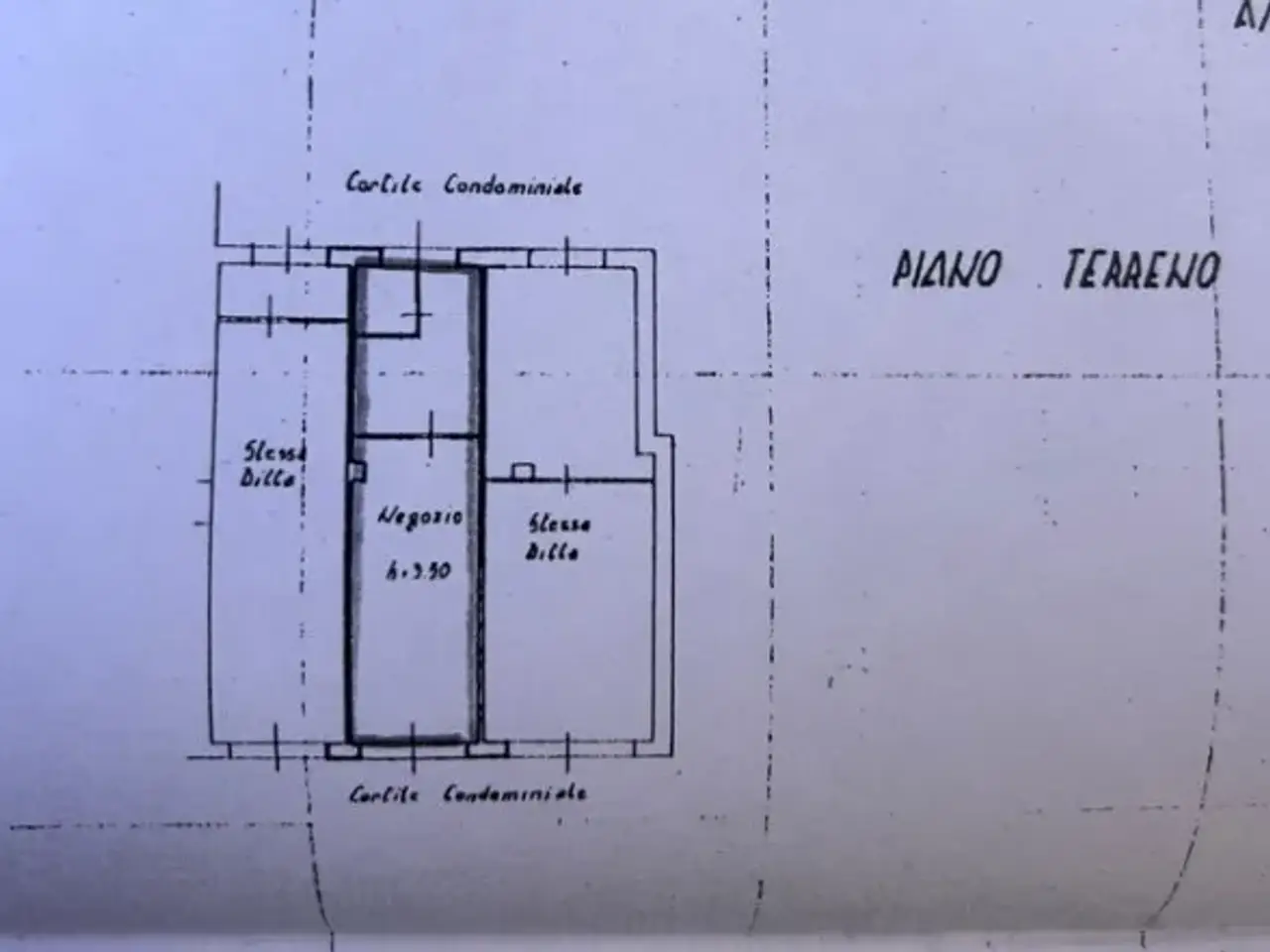 Negozio in Via Madonna del Colletto 9, Borgo San Dalmazzo, {3} - Planimetria 1