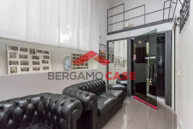 Büro in Via Zambianchi, Bergamo - Foto 1