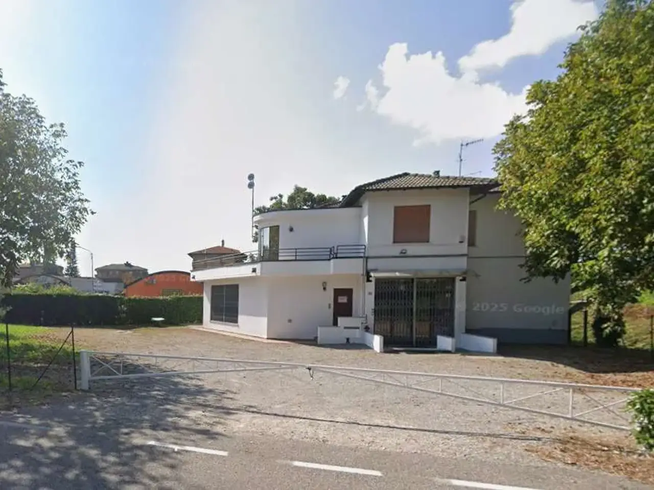 Ufficio in Via Miglio  5, Gazzada Schianno, {3} - Foto 1