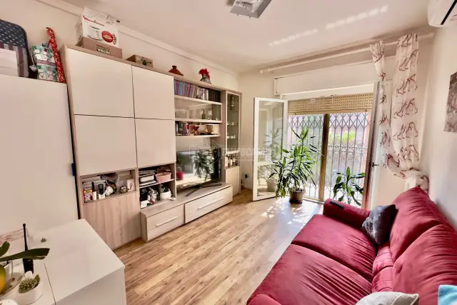 2-room flat in {3}, - Photo 1