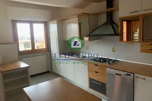 Vierzimmerwohnung, Massa e Cozzile - Foto 1