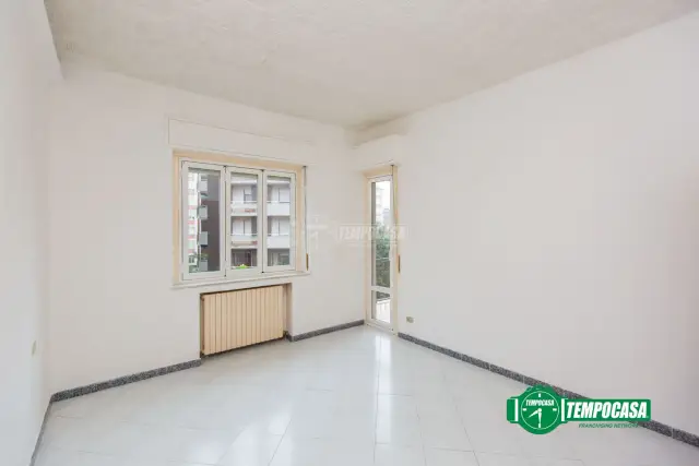 Dreizimmerwohnung in Via Piave 11, Busto Arsizio - Foto 1