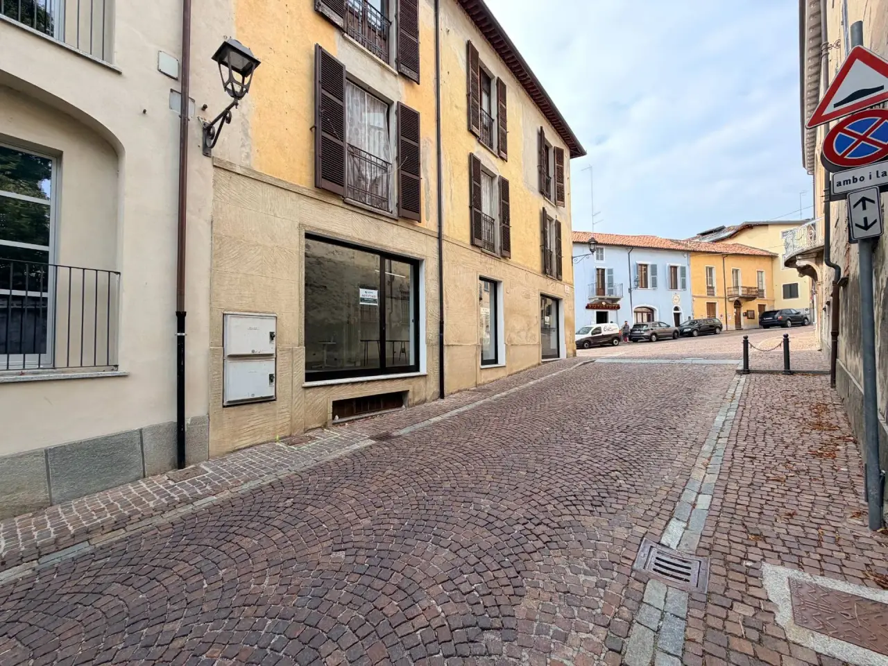 Negozio in Via Bui della Sorgente 7, Villanova Mondovi', {3} - Foto 2