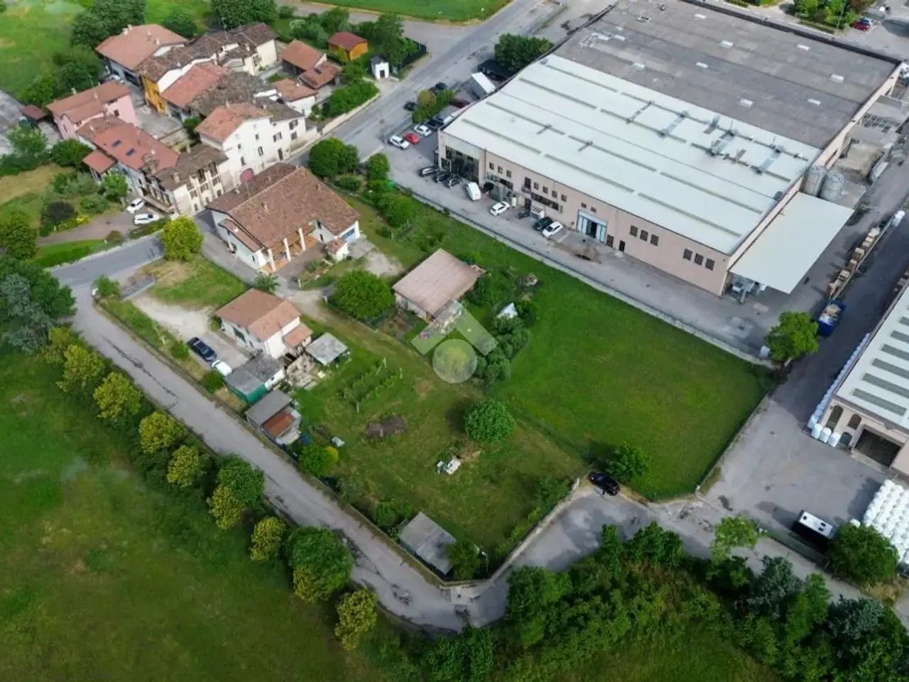 Capannone in Via Colombare di Castiglione 1, Lonato, {3} - Foto 1