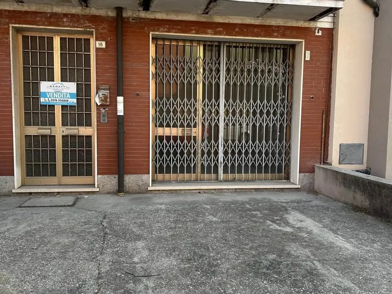 Negozio in Via Luppi Menotti, Suzzara, {3} - Foto 1