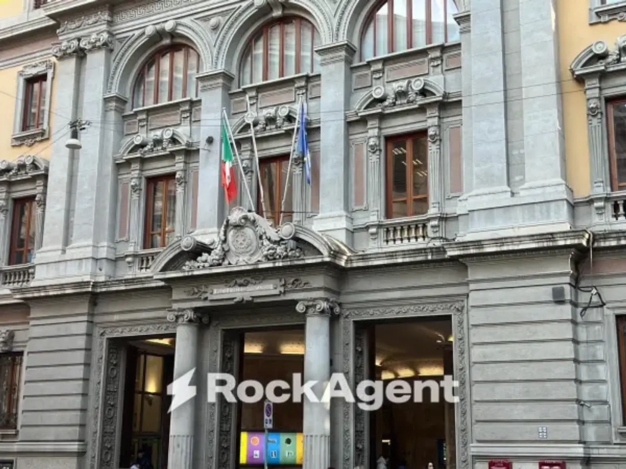Ufficio condiviso in Via Cordusio, Milano, {3} - Foto 2
