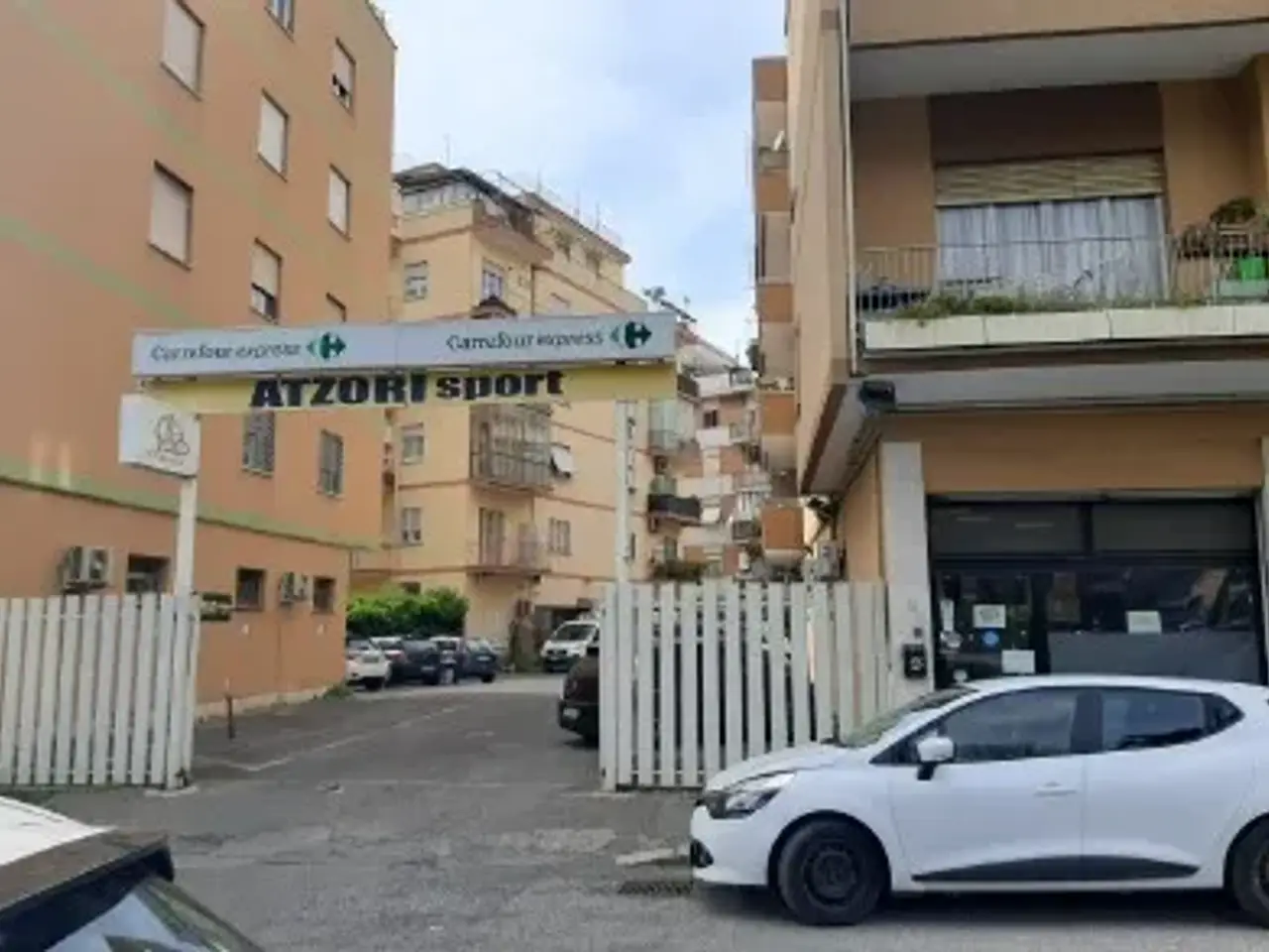 Negozio in Via Alessandro Bertolini 8, Ostia, Roma, {3} - Foto 2