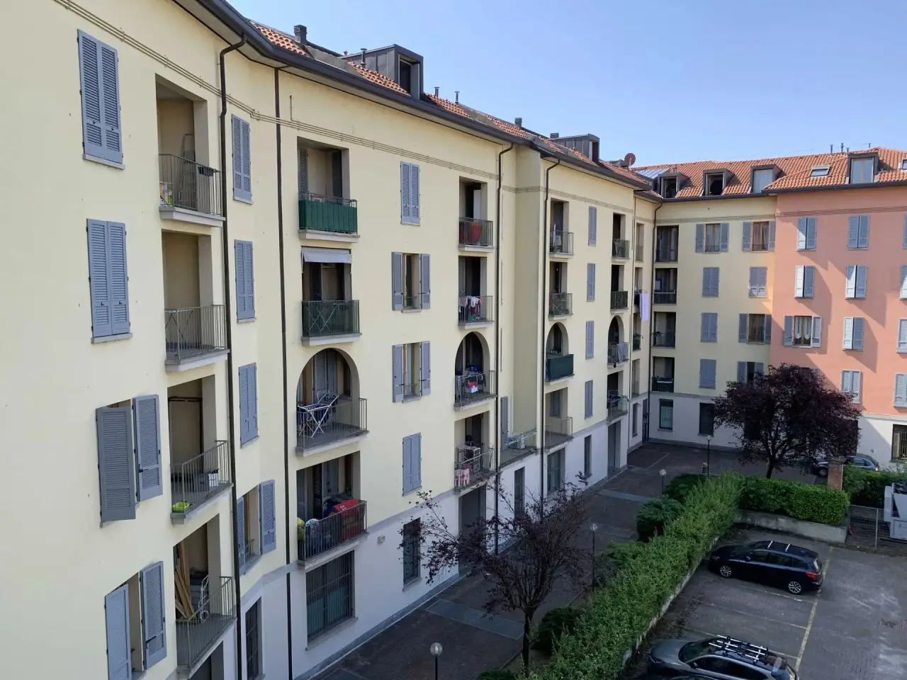 Negozio in Piazza Aldo Moro, 2, Bollate, {3} - Foto 1