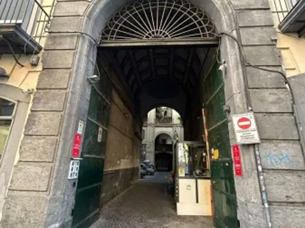 Ufficio in Via Toledo, Napoli, {3} - Foto 1