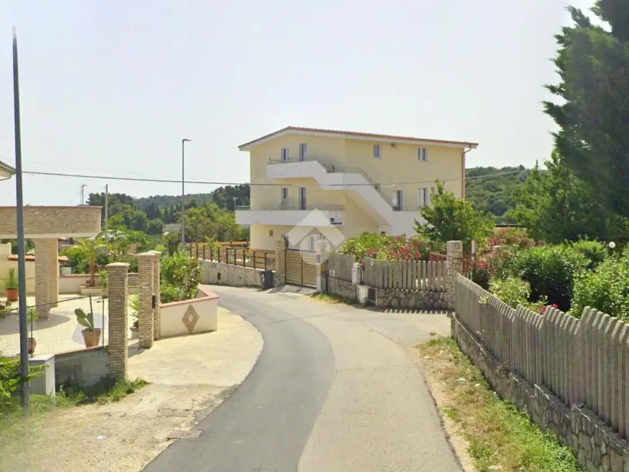 Albergo in Strada del Belvedere Snc 1, Ischitella, {3} - Foto 1