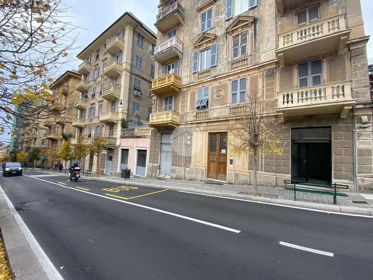 Negozio in Viale Carlo Canepa 44, Genova, {3} - Foto 1