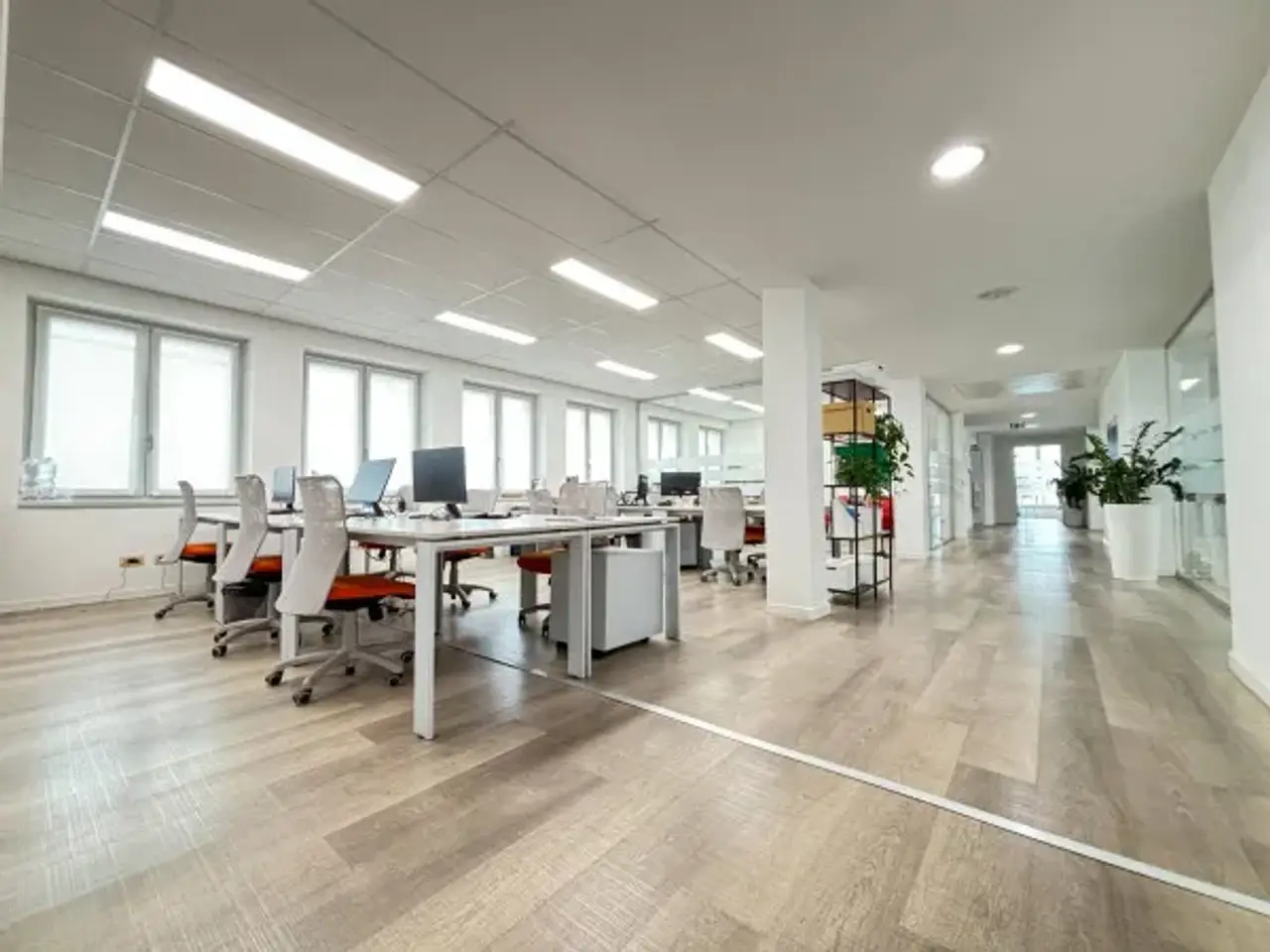 Ufficio in Viale Carlo Espinasse, Milano, {3} - Foto 1