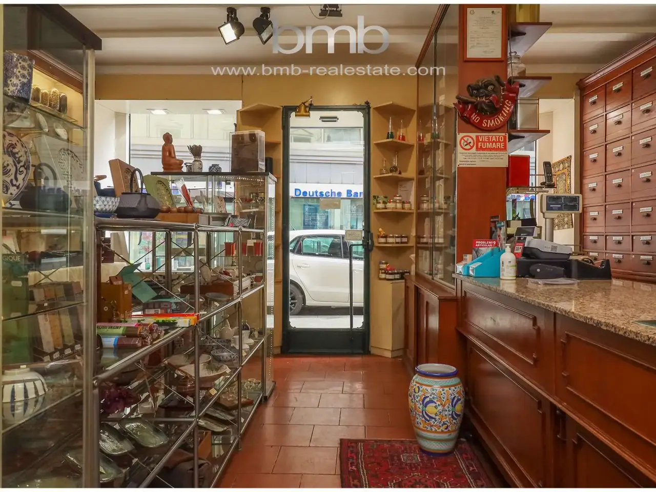 Farmacia - Erboristeria in Via Monte di Pietà 5, Torino, {3} - Foto 2