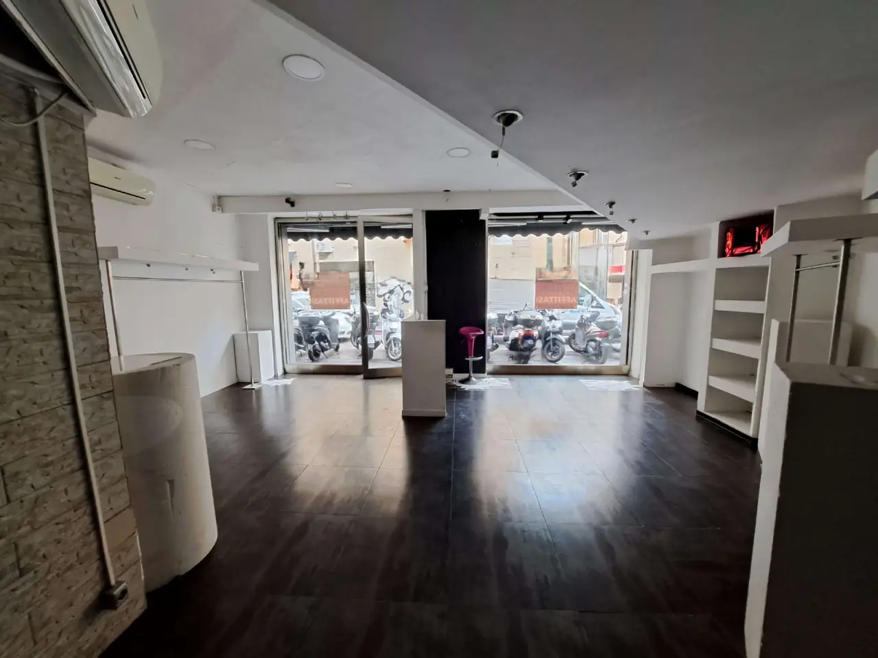 Negozio in Via Cambini  15, Livorno, {3} - Foto 2
