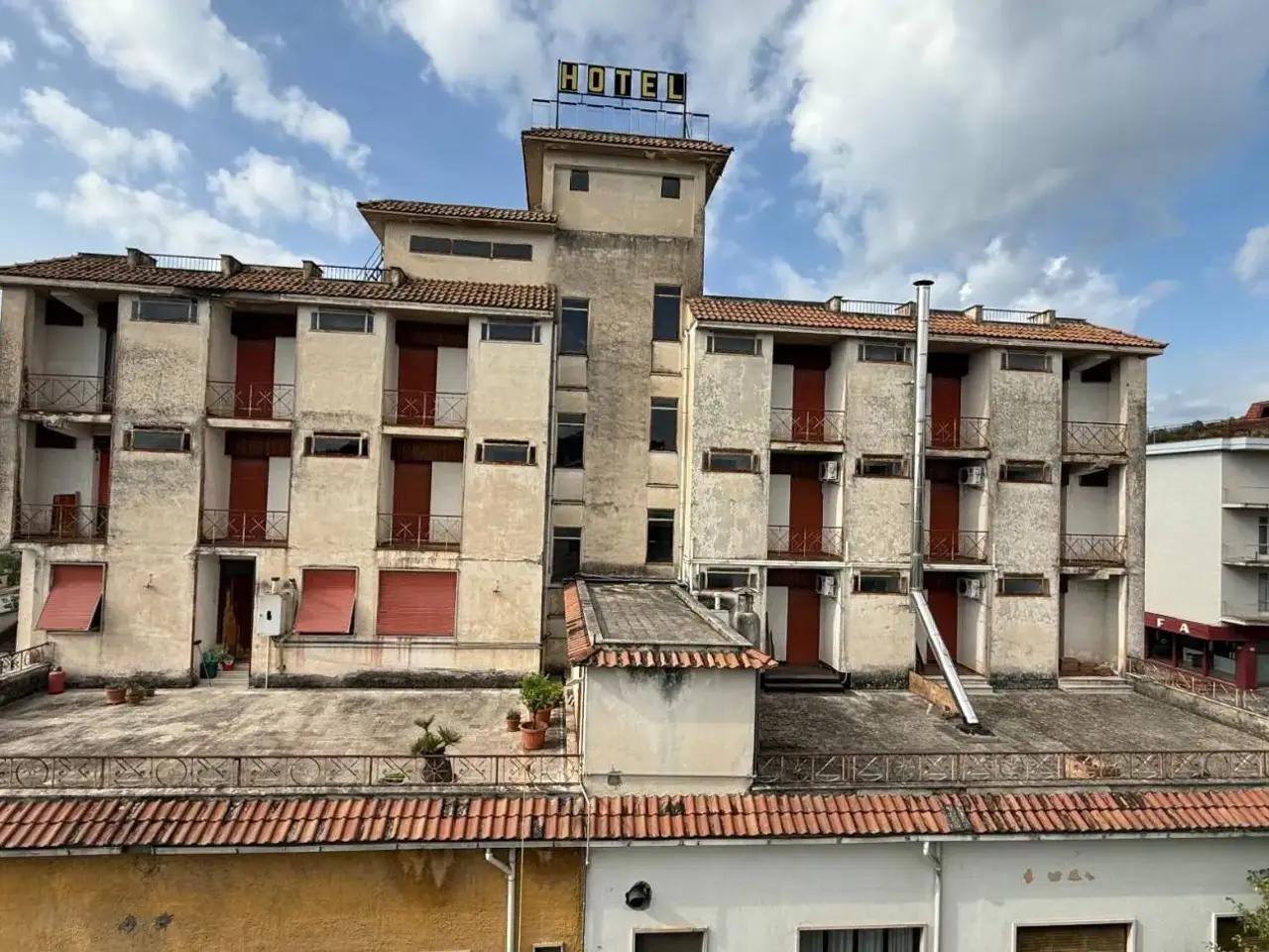 Palazzina commerciale in Via Case Viti, Veroli, {3} - Foto 1