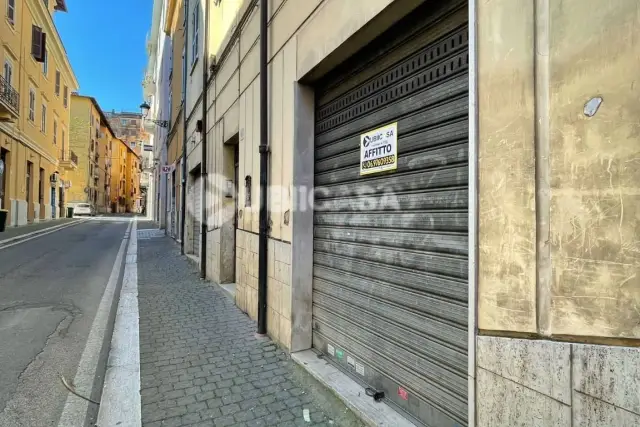 Negozio in {3}, Via Menotti Garibaldi - Foto 1