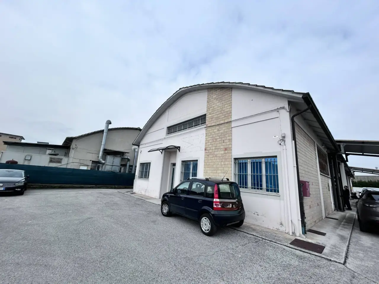 Capannone in Via Maestri del Lavoro, Civitanova Marche, {3} - Foto 1