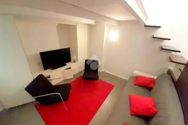 2-room flat in Via Filippo Rega, Napoli - Photo 1