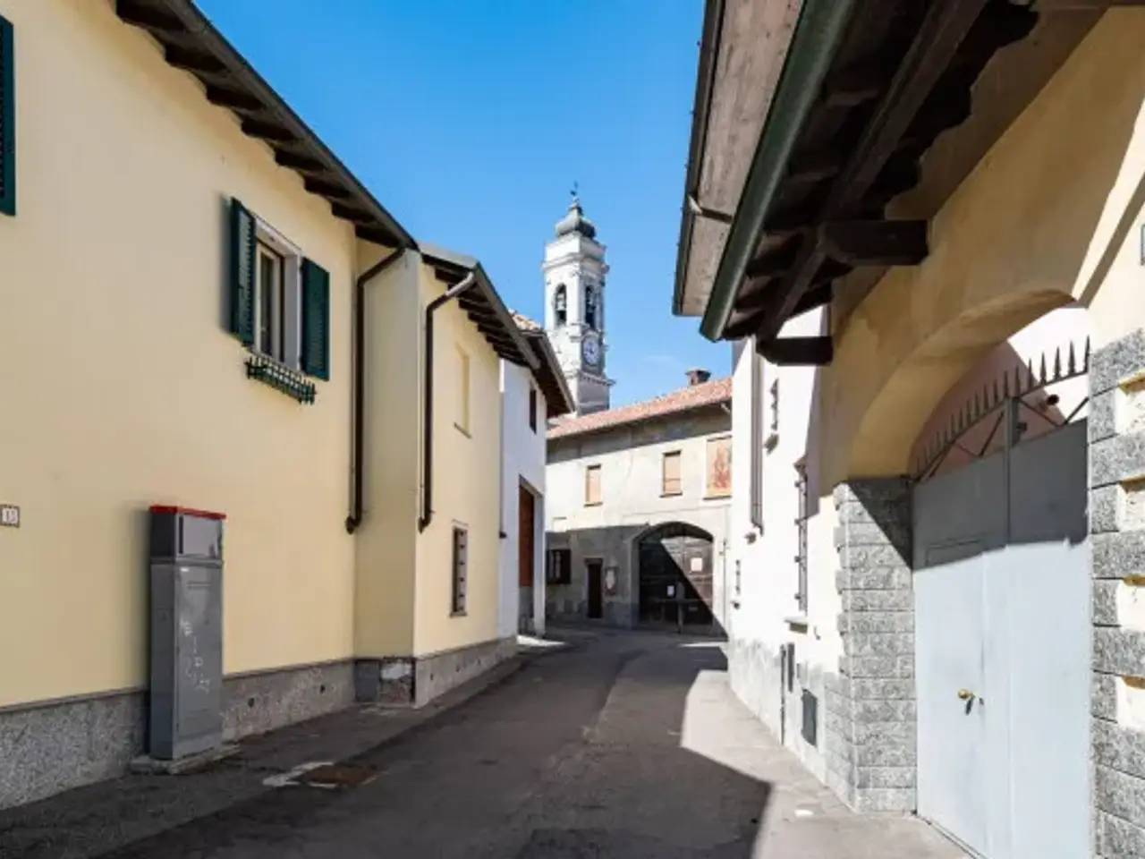 Negozio in Piazza San Rocco 15, Dorno, {3} - Foto 1