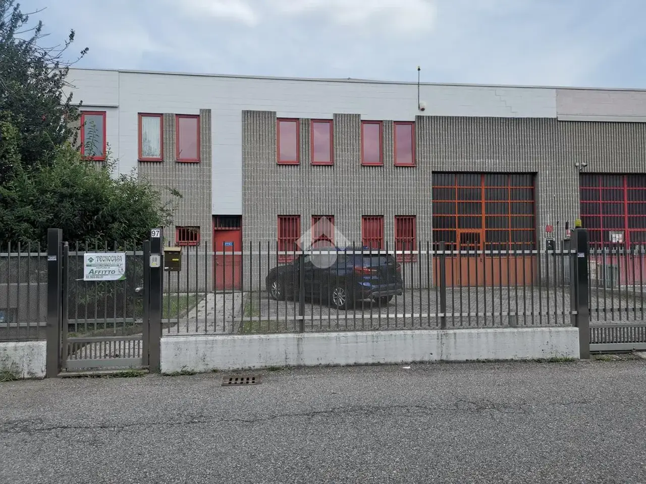 Capannone in Via Strà Madonna 97, Saronno, {3} - Foto 1