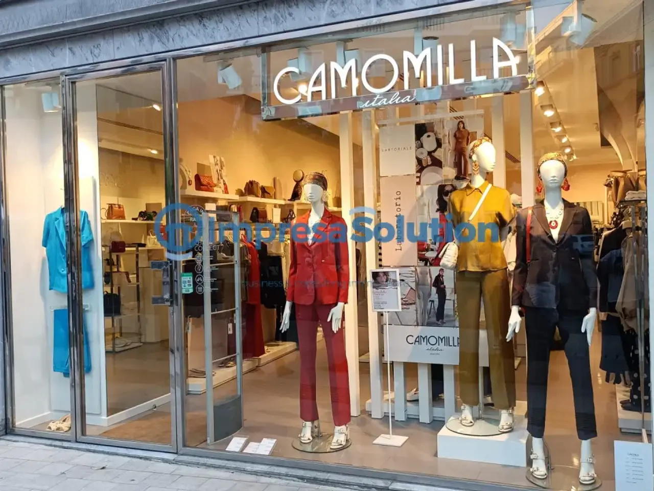 Negozio in Piazza Giordano 48, Foggia, {3} - Foto 2