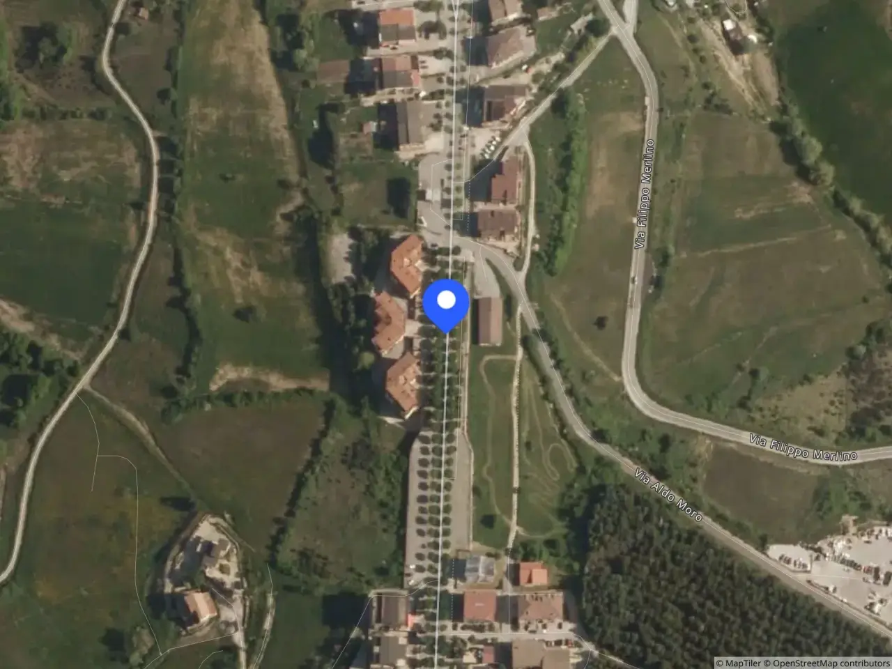Magazzino in Viale della Rinascita, 85059 Viggiano Pz, Italia 85059, Viggiano, {3} - Foto 1