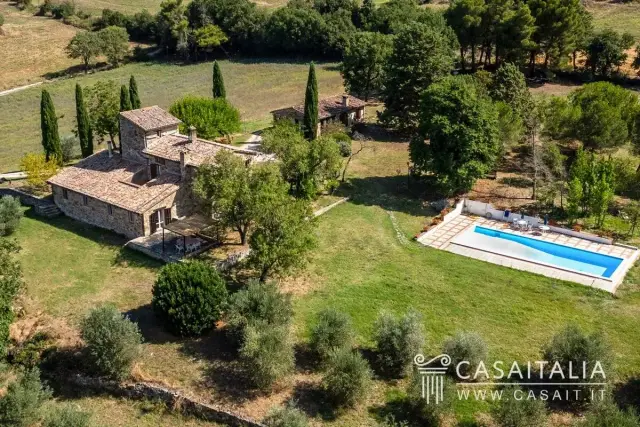 Landhaus in Vocabolo Castello di Izzalini 7, Todi - Foto 1