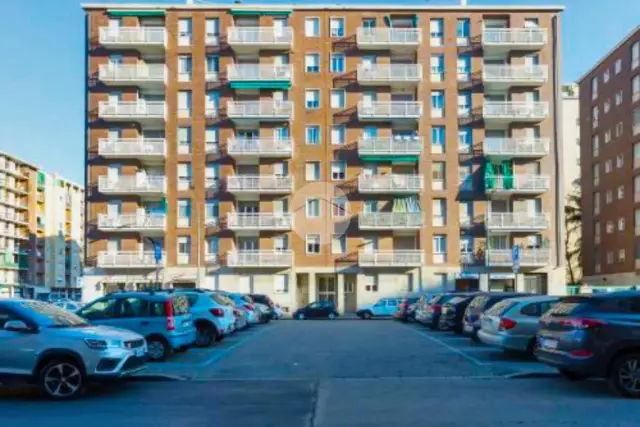 insertion image
