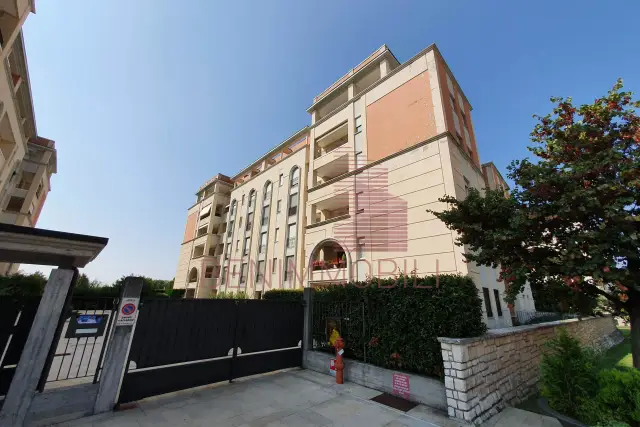 Quadrilocale in affitto, Borgo Pietro Wuhrer 12, Brescia - Foto 1
